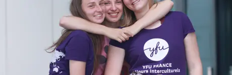 3073_France_2018_Stud_Hug.jpg