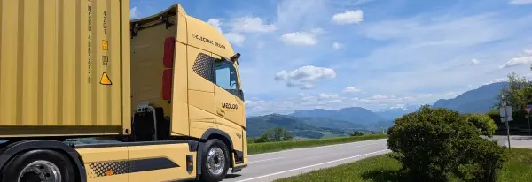 Medlog E-Truck.jpg